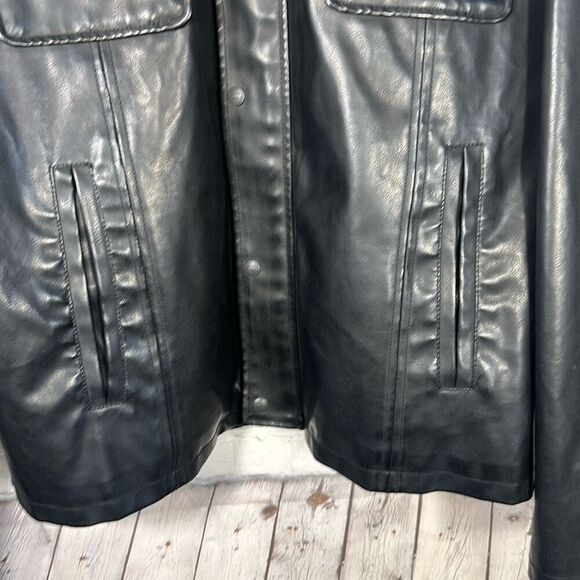 Levi Faux Leather Black Jacket Zippered Closure Vintage Motorcycle Style Size XL - Picture 3 of 12